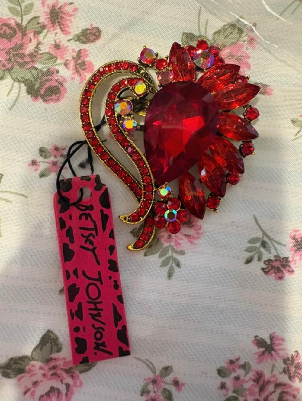 NWT Betsey Johnson Red Rhinestone Heart Flower Statement Brooch Pin